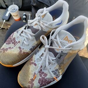 Nike PG 6 Men's Athletic Sneakers — Light Gray, Yellow & Brown Camo Accents